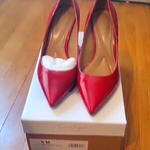Jessica Simpson Nettles Pump Size 6